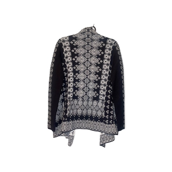 LUCKY BRAND Black & White Aztec Design Waterfall Drape Cardigan Sweater M NWT - Picture 3 of 7